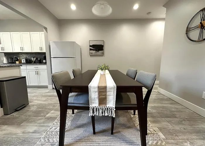 Charming 2br Near Downtown & Attractions Apartamento
