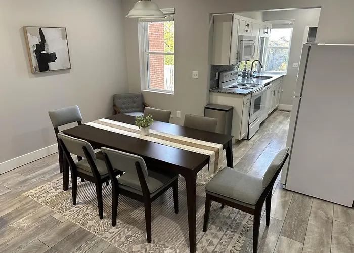 Charming 2br Near Downtown & Attractions Apartamento