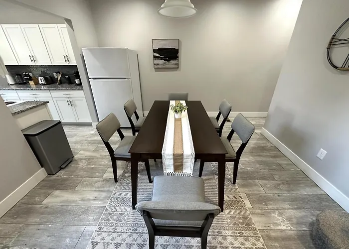 Apartamento Charming 2br Near Downtown & Attractions