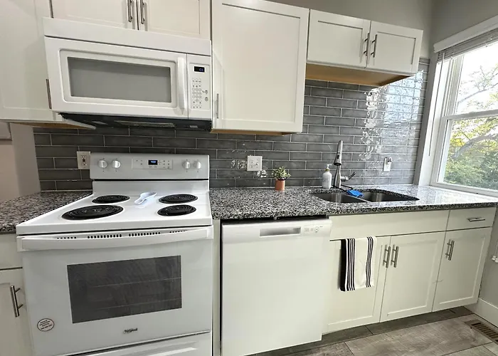 Apartamento Charming 2br Near Downtown & Attractions *