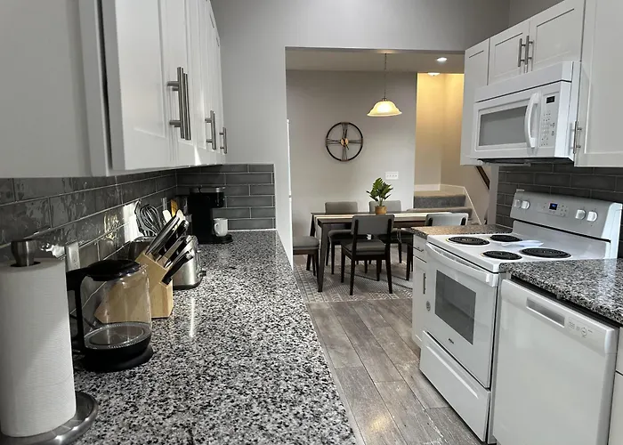 Apartamento Charming 2br Near Downtown & Attractions